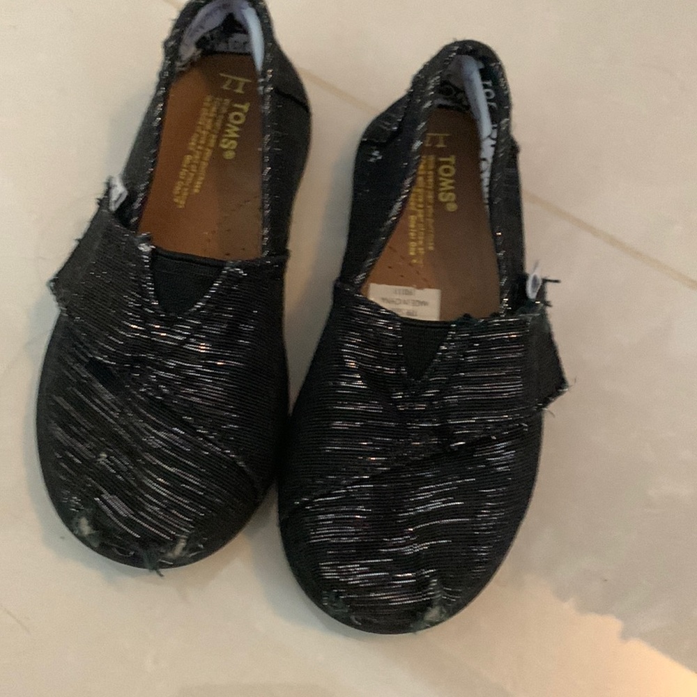 Toms Mocassins in size 7